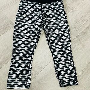 Nike Dri Fit Black and White Patterned Leggings